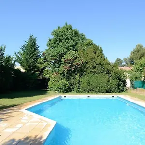 https://studio-dans-tres-belle-bastide-18eme-avec-piscine.aixenprovencehotels.org