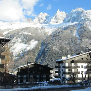 Le Pied Du Brevent - Walk To Lift, Getaway , Chamonix France