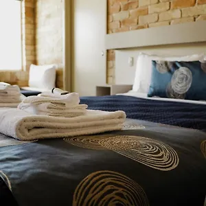 The Australian 4*, Saint George Australia
